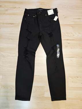 NWT Aeropostale High Rise Distressed Black Flex Effects Jeggings 14R